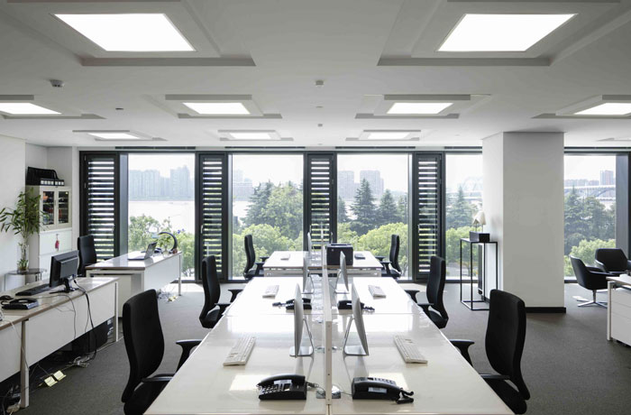 杭州贊成中心寫字樓辦公區