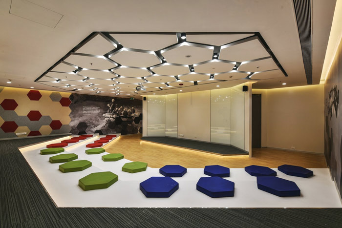 廠房辦公樓瑜伽區(qū)域裝修設(shè)計效果圖