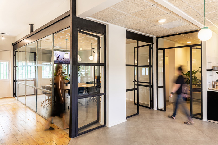 網絡公司辦公室過道裝修設計效果圖