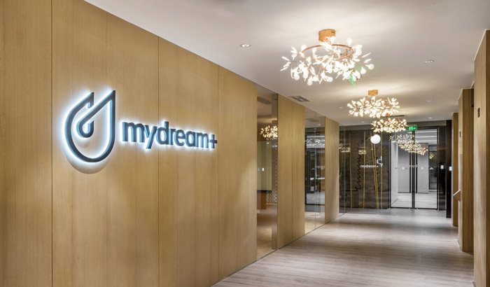 干凈清爽辦公室進門區裝修設計效果圖