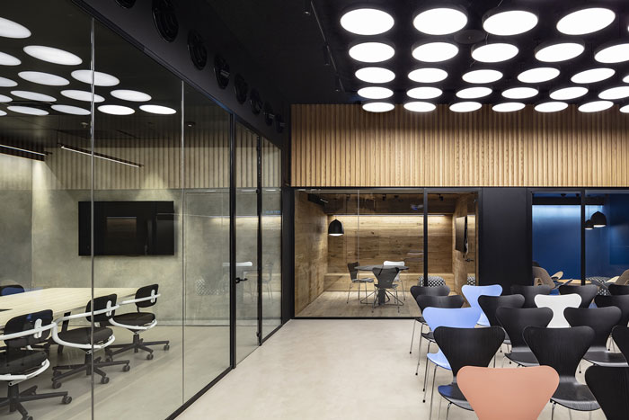 新總部辦公室會議區(qū)裝修設(shè)計(jì)效果圖